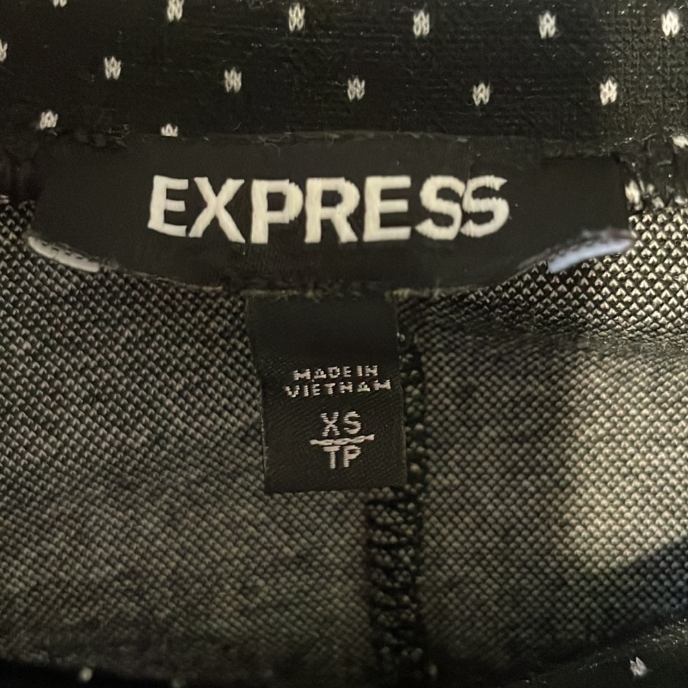 Express shirt - Picture 3 of 3